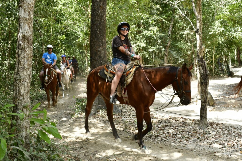atvamazing_combo-4-full-single-package-horseback-riders-jungle-path Atvamazing Combo Full Single Package Horseback Riders Jungle Path